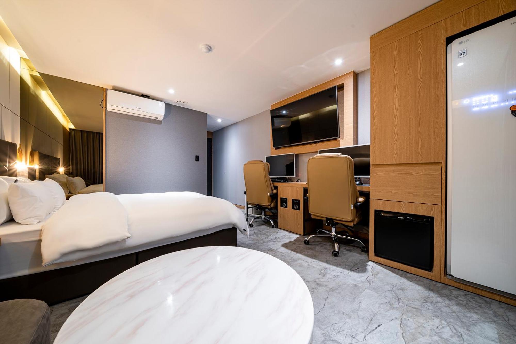 Urban Brown Hotel Chungju City Hall Kültér fotó